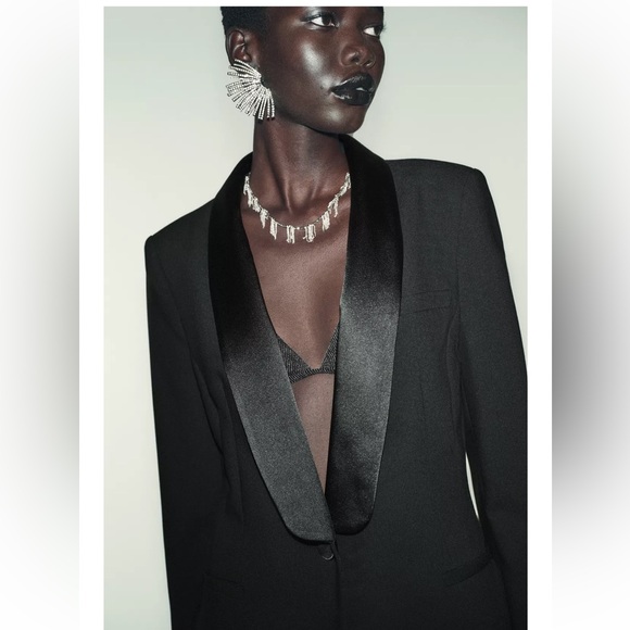 NWT ZARA VIRAL TUXEDO BLAZER SIZE M 
🚨FIRM PRICE NO DISCOUNT - Picture 4 of 11